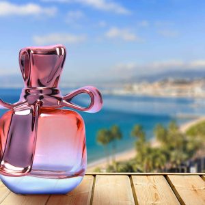Foto de presentacion del perfume para mujer Cannes de NUYEK